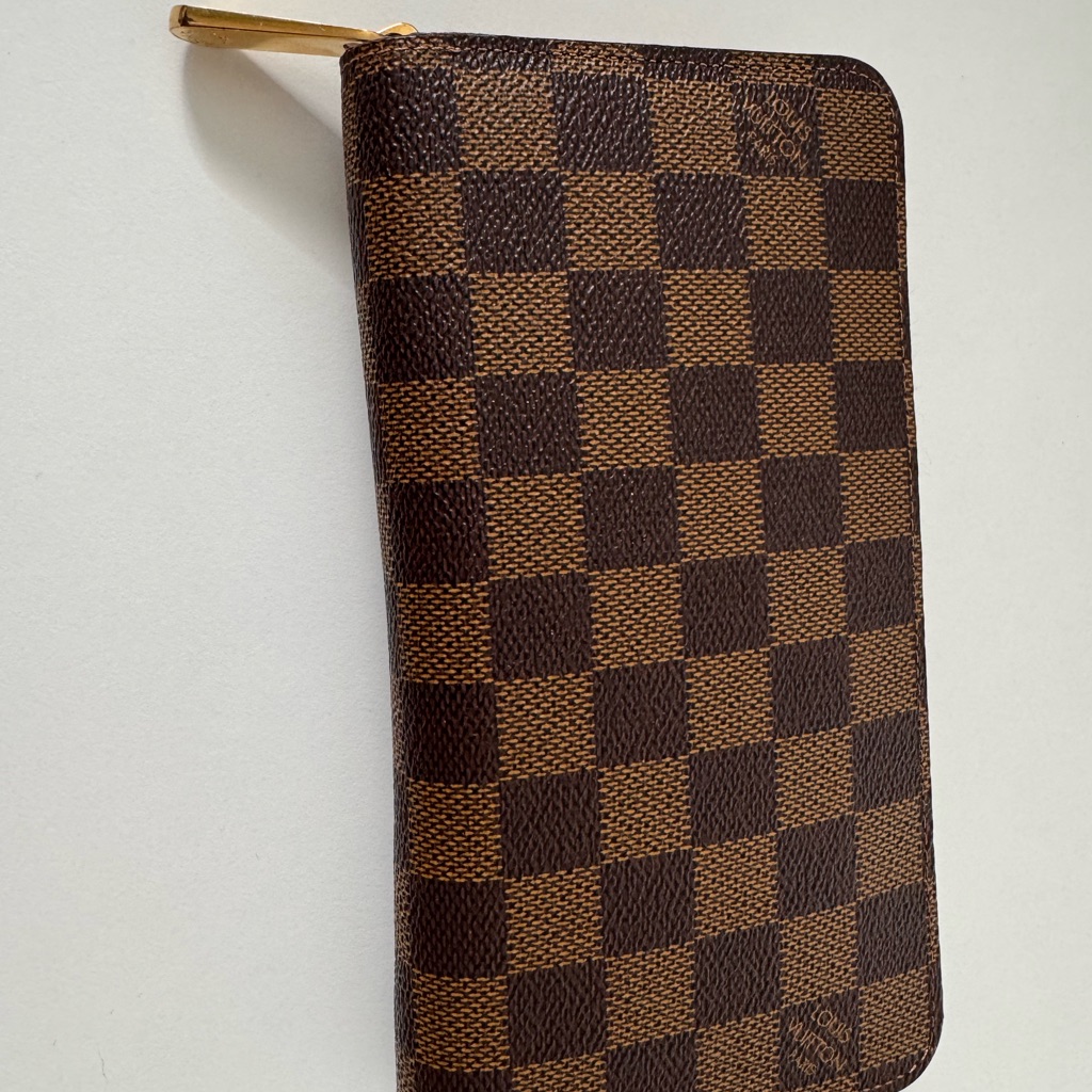 Damier Ebene Louis Vuitton Authentic Zip Wallet